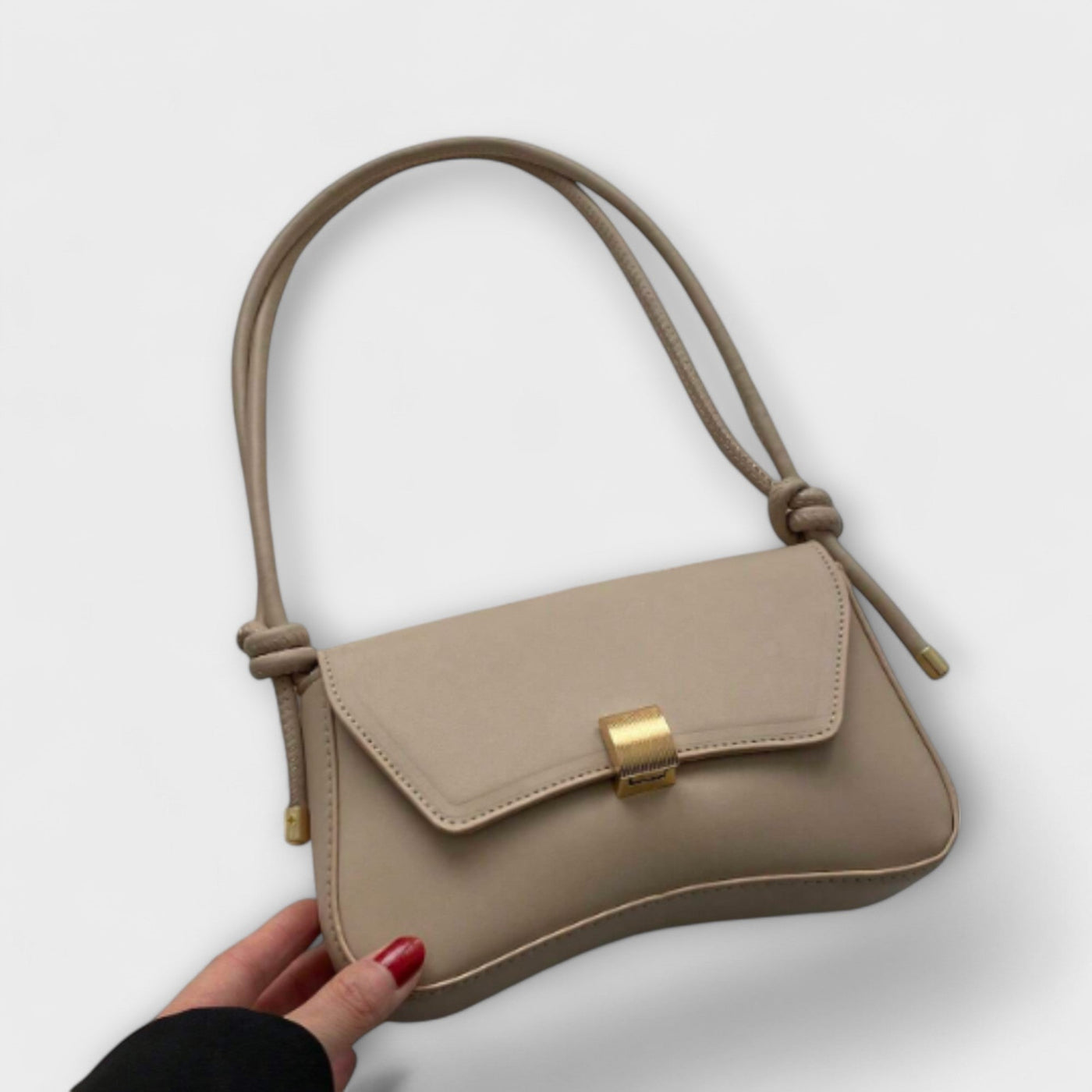 Cécile. - Vintage Flap Bag