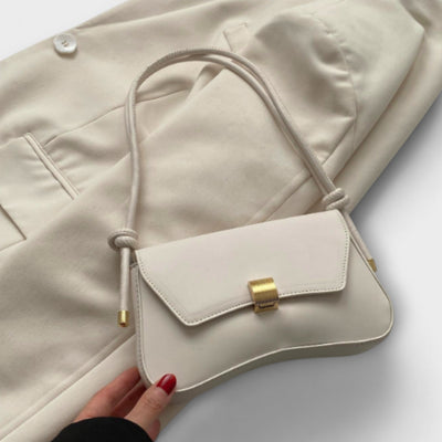 Cécile. - Vintage Flap Bag